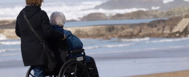 In piazza per una legge che aiuti chi si occupa di parenti non autosufficienti o anziani