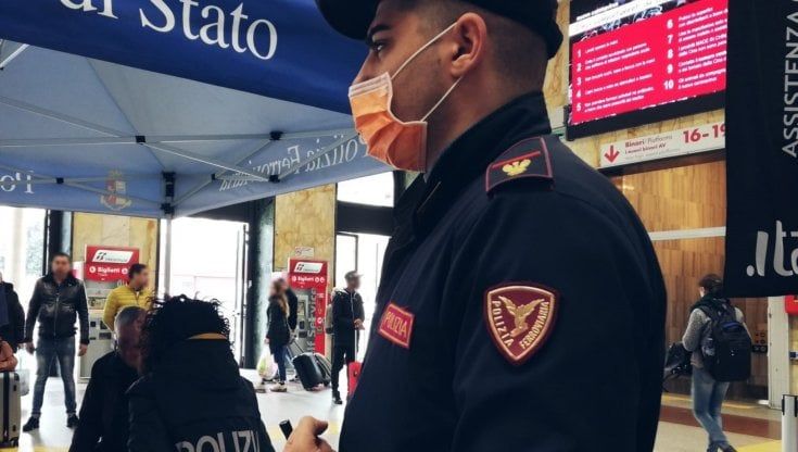 Genova, denunciato l'uomo che blocca i treni con il freno di emergenza