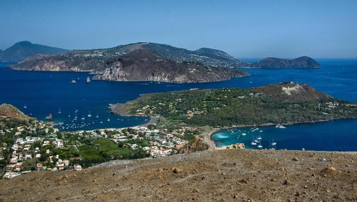 Vivere su un’isola deserta: quando il sogno di staccare diventa realtà