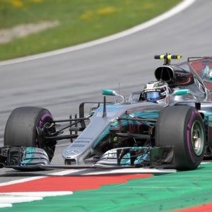F1, Gp Austria: trionfa Bottas, Vettel secondo, Hamilton fuori dal podio