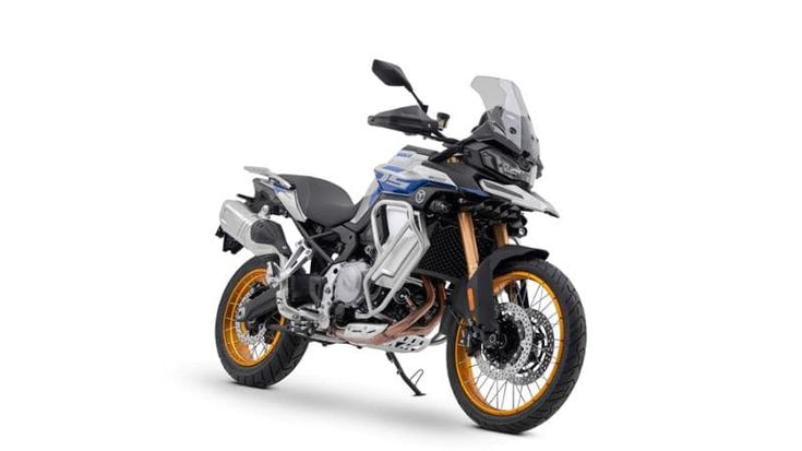 Voge Valico, la maxi enduro cinese che sfida la Bmw GS con un prezzo sotto i 10.000 euro