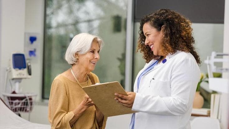 Farmaci oncologici innovativi: accesso precoce per 9 oncologi su 10, ma troppa burocrazia