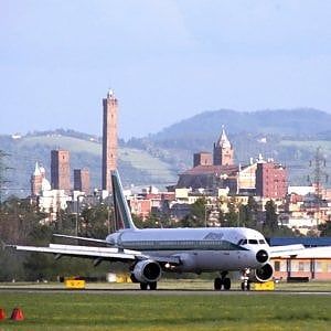 Guasto a un radar, giornata difficile al Marconi