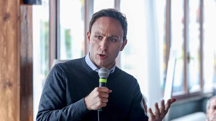Pd, De Luca jr a Cuccurullo e Vicinanza: “Riflettete e decidiamo cosa fare”