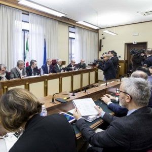 Banche, Brunetta: "I derivati una bomba da 40 miliardi che può scoppiare da un momento all'altro"