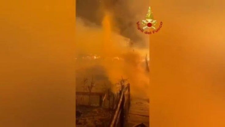 Sabaudia, va a fuoco il 'Duna': uno degli stabilimenti più frequentati. "Pochi dubbi sulla matrice dolosa"