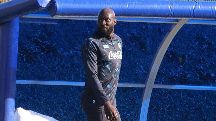 Napoli in partenza per l'Arabia Saudita, Lukaku tra i convocati contro il Milan