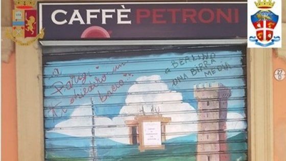 Bologna, chiuso per un mese il Caffè Petroni: "Punto di riferimento dello spaccio"