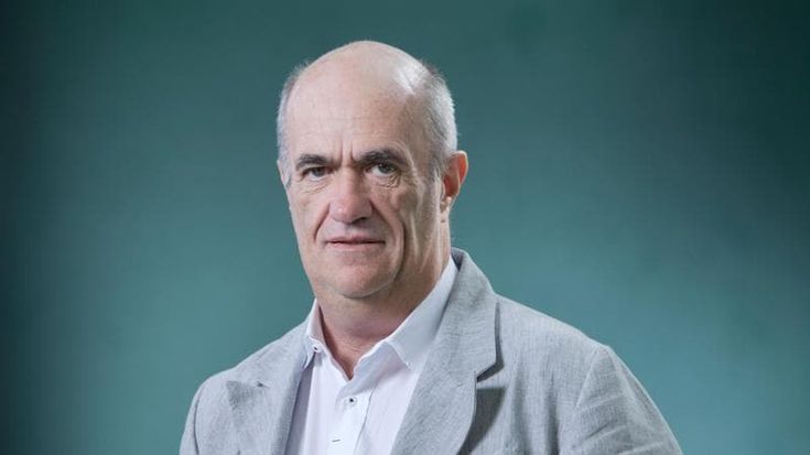 Lo scrittore Colm Tóibín: “Perché difendo Sally Rooney”