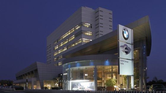Dalla Bmw 50 mila mascherine al personale sanitario
