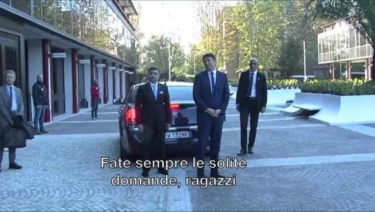 Renzi "rimprovera" i giornalisti: "Fate sempre le solite domande"