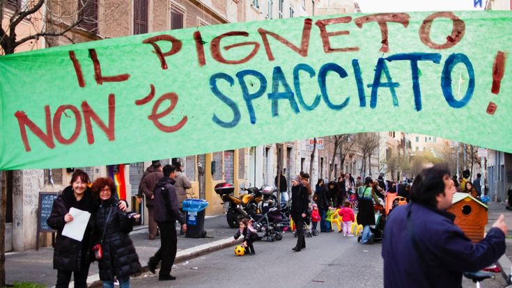 Viaggio nei quartieri: Pigneto, quell’isola pedonale strappata allo spaccio 