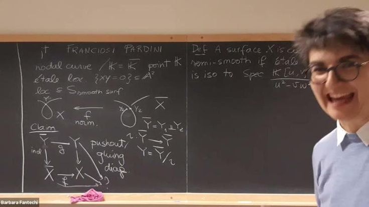 La vita dura delle scienziate: “Una volta ho sospeso una riunione di matematici per allattare”