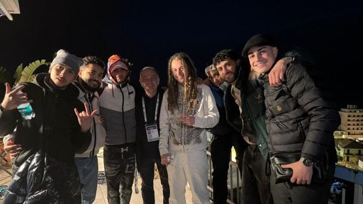 Il tifo per Sayf a Sanremo dei ragazzi della comunità di don Burgio: “Un esempio per loro”