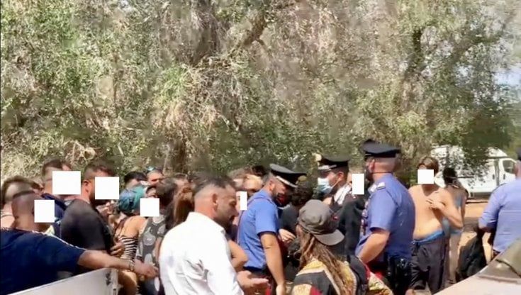 Rave party bloccato nel Brindisino: 250 ragazzi sorpresi delle forze dell'ordine. È il terzo caso in Puglia 