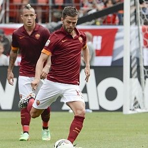 Fenomeno Pjanic, segna da 60 metri