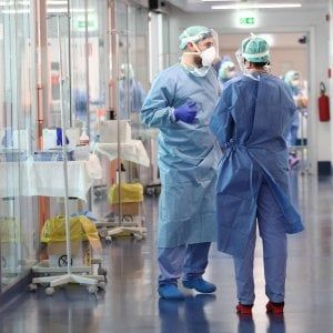 Coronavirus, una task force di medici di famiglia, così le aziende sanitarie territoriali si prendono cura dei malati a casa