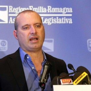 Bonaccini: "Non guardo le classifiche, restiamo un'eccellenza e taglier&ograve; le liste d'attesa"