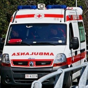 Incidenti, un 17enne morto e tre giovani feriti nel Reggiano