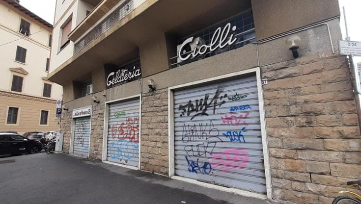 Dalla gioielleria Tempesti alla gelateria Ciolli, i negozi chiusi nel 2025 a Firenze