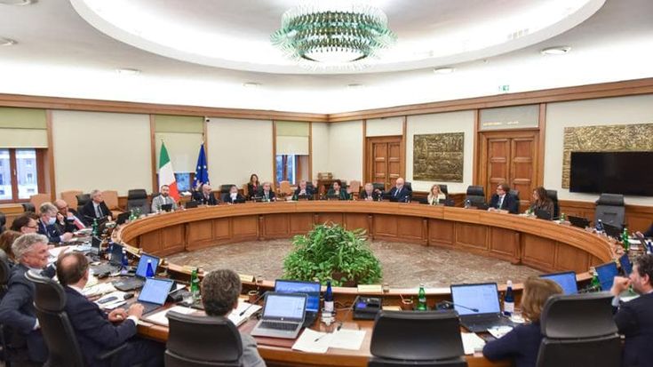 Elezioni Csm, toghe divise a sinistra: Area contro Magistratura democratica