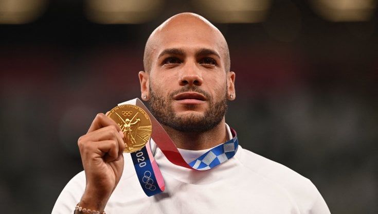 Olimpiadi oggi 2 agosto, le gare in programma per l'Italia e i risultati: Jacobs e Tamberi commossi sul podio olimpico