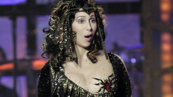 Cher, la donna che visse mille volte: un film racconterà la sua eterna giovinezza