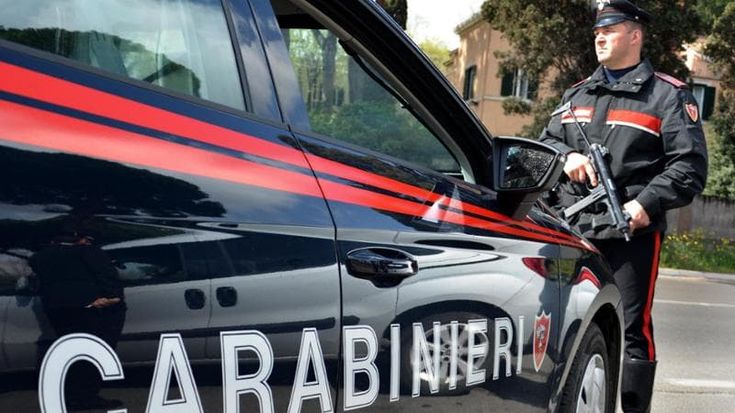 “Li ho visti su di lei, ho gridato e li ho spinti via”. Così Giulia Leone ha soccorso la 32enne violentata in via Belle Arti. “Non potevo girarmi dall’altra parte”