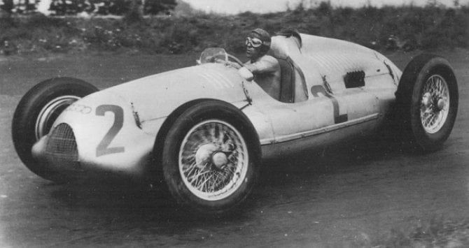 Tazio Nuvolari, una vita di corsa