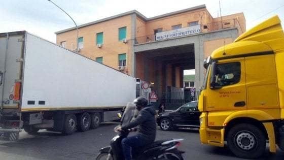 Palermo, riapre il mercato ortofrutticolo: lunedì al via le prenotazioni per gli ingressi