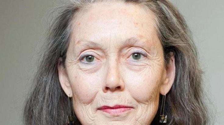 Otto libri per conoscere Anne Carson, Nobel per la letteratura 2026