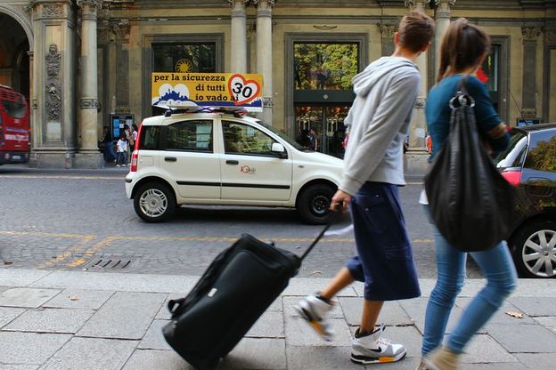 "Moderate la velocit&agrave;" nel centro storico:<br />&egrave; la campagna del centro Antartide