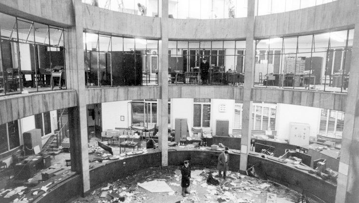Piazza Fontana, 12 dicembre 1969: la modella, i bancari e quella valigetta nera prima della bomba