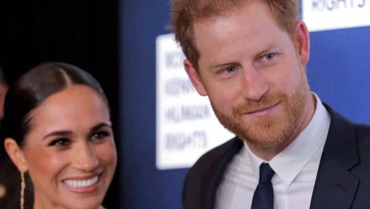Parla il ghostwriter del principe Harry: “I pianti insieme, la lite su Lady Diana, ero esasperato”