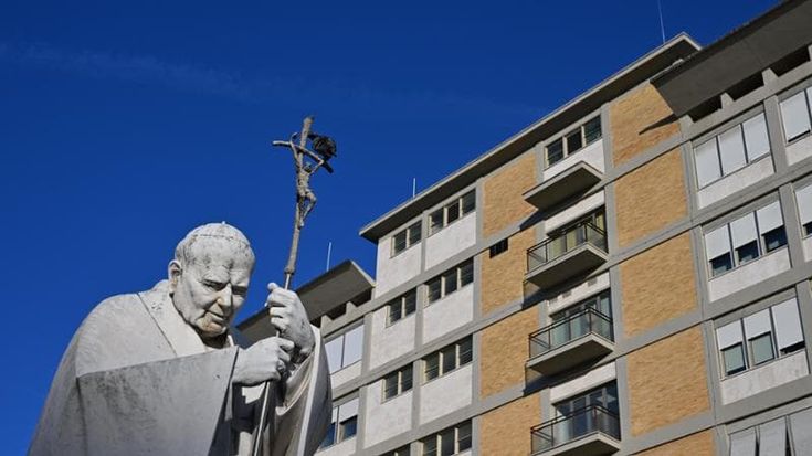 Leone sente al telefono Putin dal Gemelli e chiede una tregua per la città ucraina di Oleshky