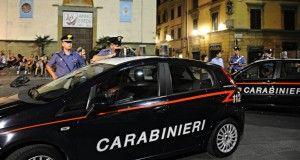 Ruba auto e finisce fuori strada:<br />ora &egrave; in prognosi riservata