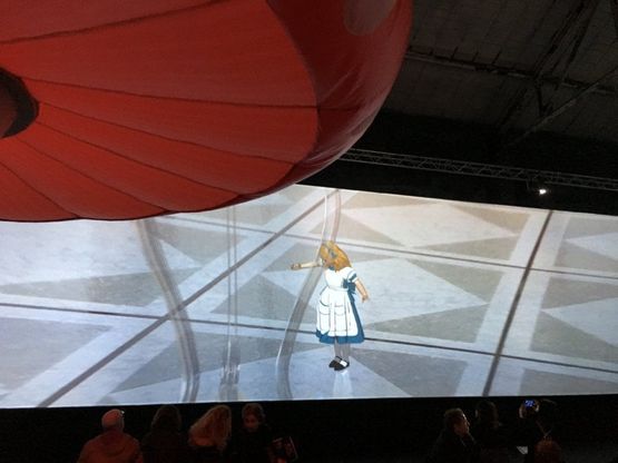 Funghi giganti e libri digitali: il Paese delle Meraviglie di Alice è a Roma
