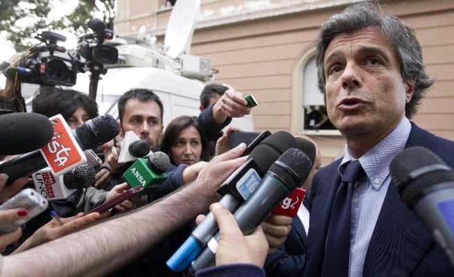 "Basta viaggi all'estero<br />&egrave; ora di pensare a Roma"