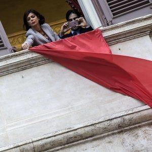 Boldrini: "Basta con questo orrore, contro i femminicidi si mobiliti tutto il Paese"