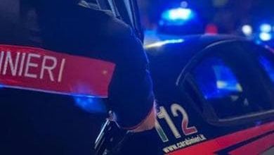 Aggressione omofoba a una coppia nel centro di Bologna. Il Comune: “Violenza brutale”