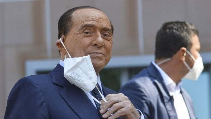 Vaccini, Berlusconi avverte: "Non strumentalizzare, ora unità nazionale"
