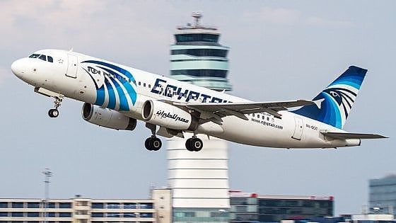 Aereo Egyptair scomparso, le ipotesi: guasto, suicidio, bomba o kamikaze