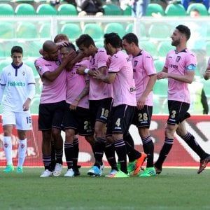 Palermo-Fiorentina 2-0, decidono Diamanti e Aleesami