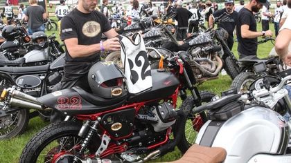 Moto Guzzi, che festa al Wheels & Waves