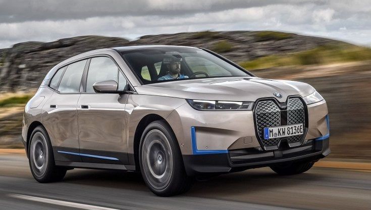 Lusso, tecnologia, elettrica: la  iX è il futuro secondo Bmw
