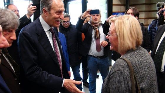 Potenza, si insedia il neogovernatore Vito Bardi: “Onorato di ricoprire questo incarico”