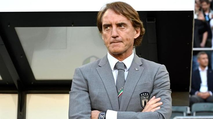 Mancini, il ritorno del badogliano. L’allure del burkini postmoderno