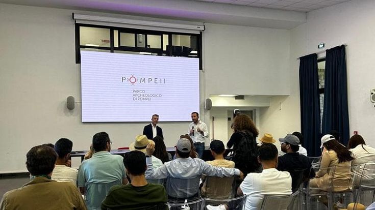Dal turismo all’aerospazio, gli arabi pronti a investire a Napoli: 100 imprese a caccia di affari