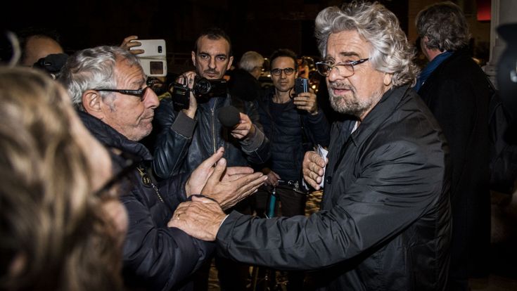 Grillo, nuovo show con autocritica: “Nel M5S abbiamo imbarcato di tutto”