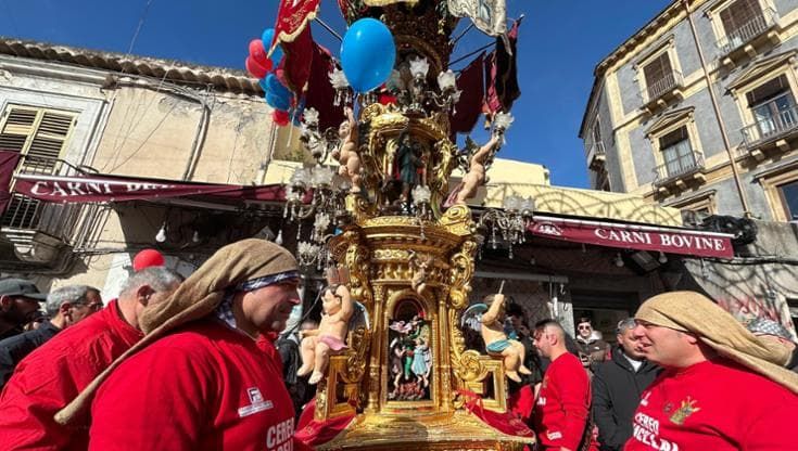Il rito delle candelore entra nel vivo, a Catania inizia la festa di Sant’Agata